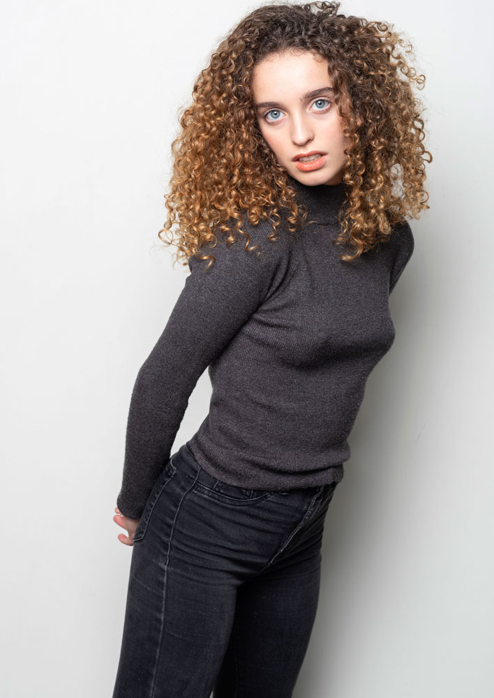 ABRIL ALVAREZ